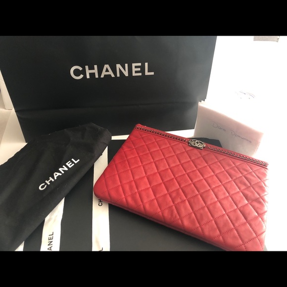 100% Authentic Chanel Boy O Case. Great Condition - Picture 7 of 8